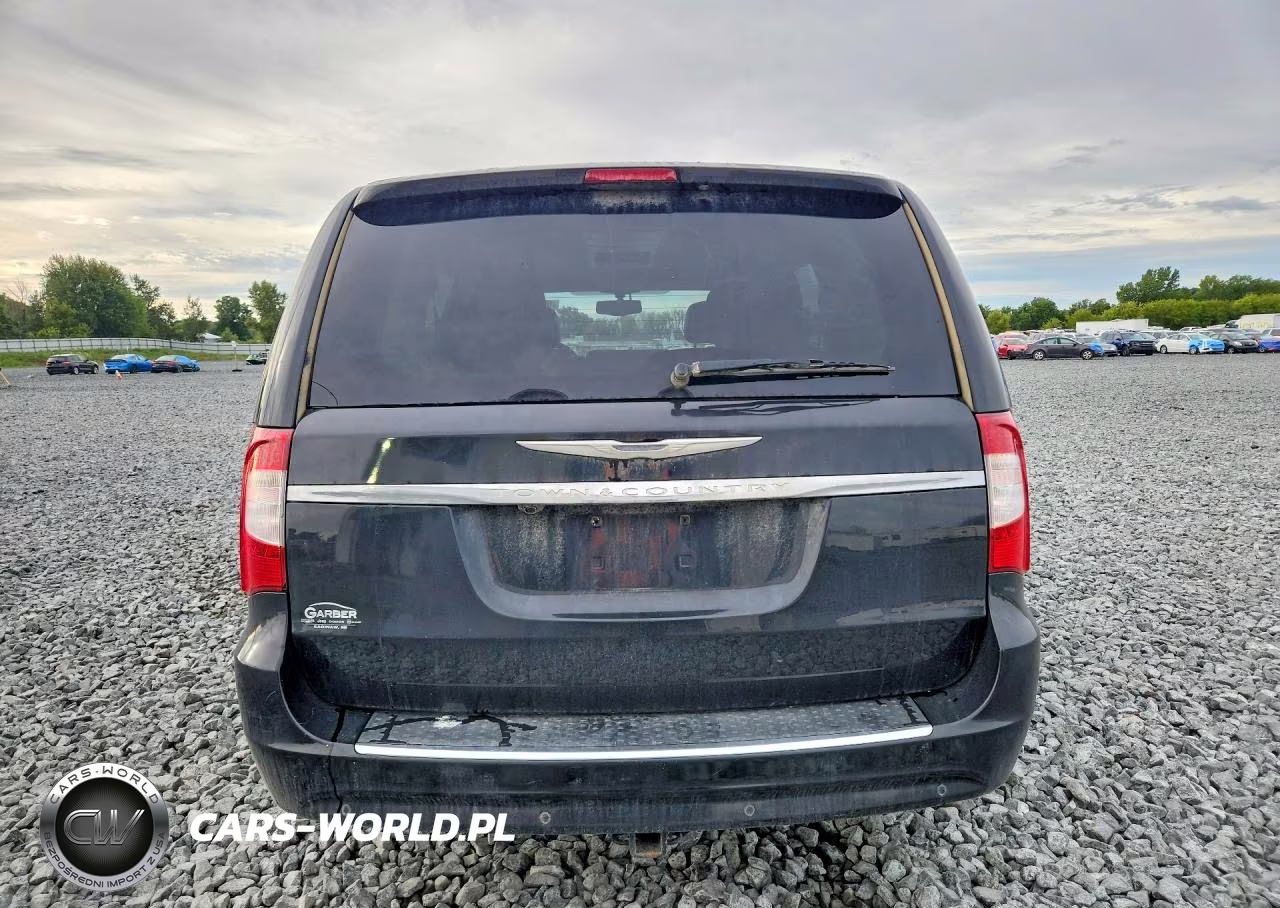 2015 Chrysler Town & Country Touring L VIN:2C4RC1CG7FR743461 - 6