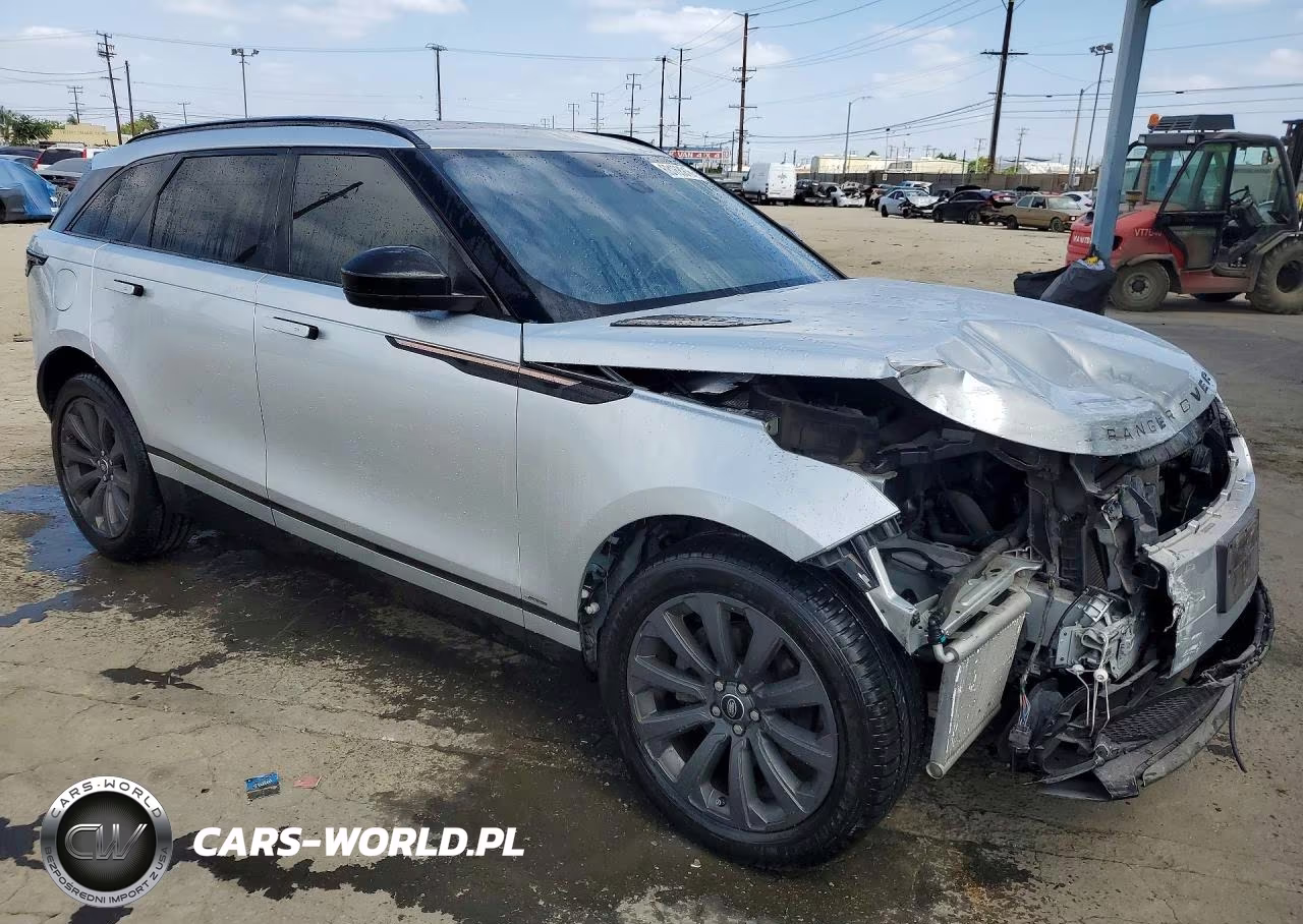 2018 Land Rover Range Rover Velar R-Dynamic Se VIN:SALYL2RX2JA735864 - 4
