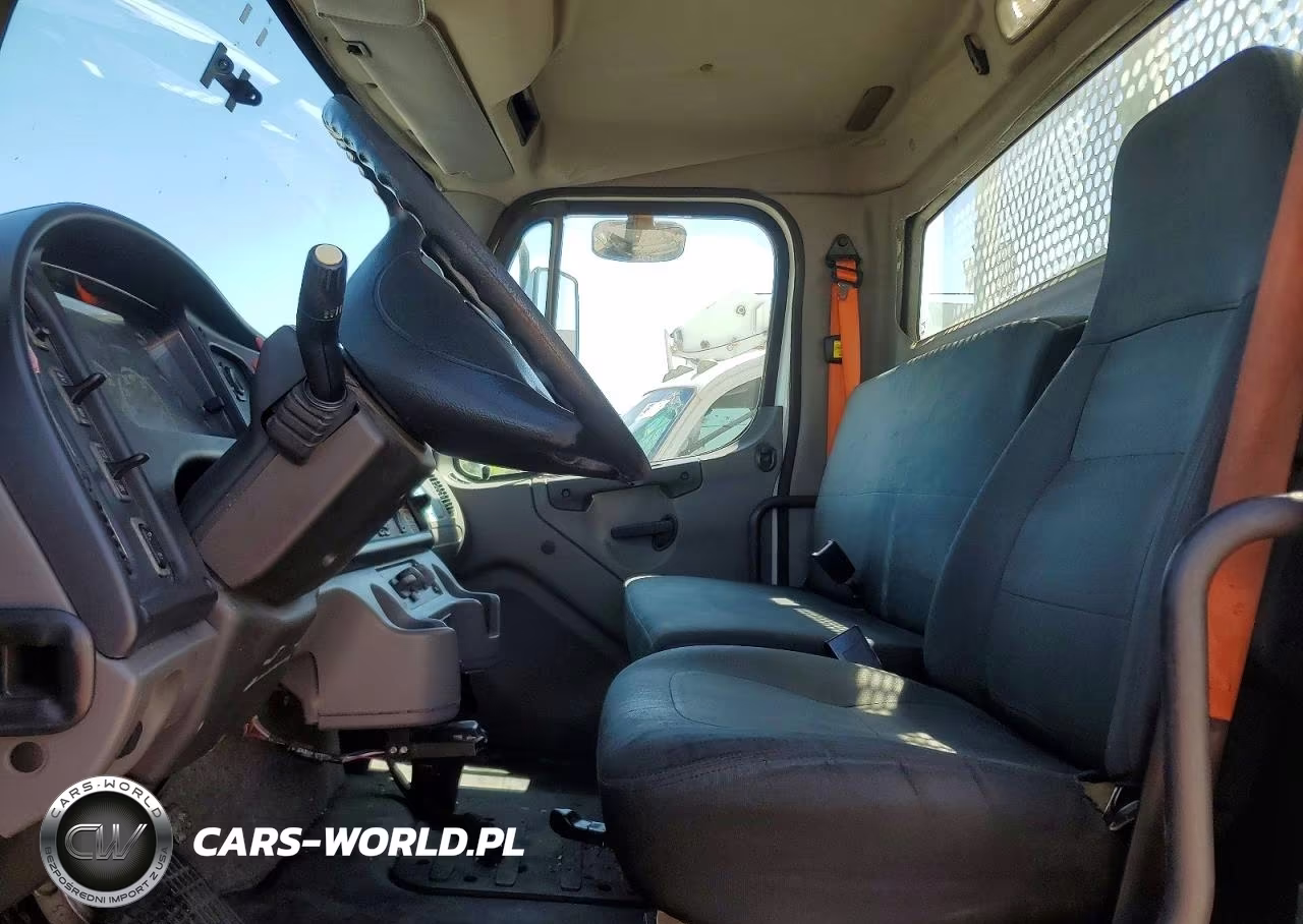 2017 Freightliner Businm2106 - Box Truck VIN:1FVACWDT8CHBK2234 - 7