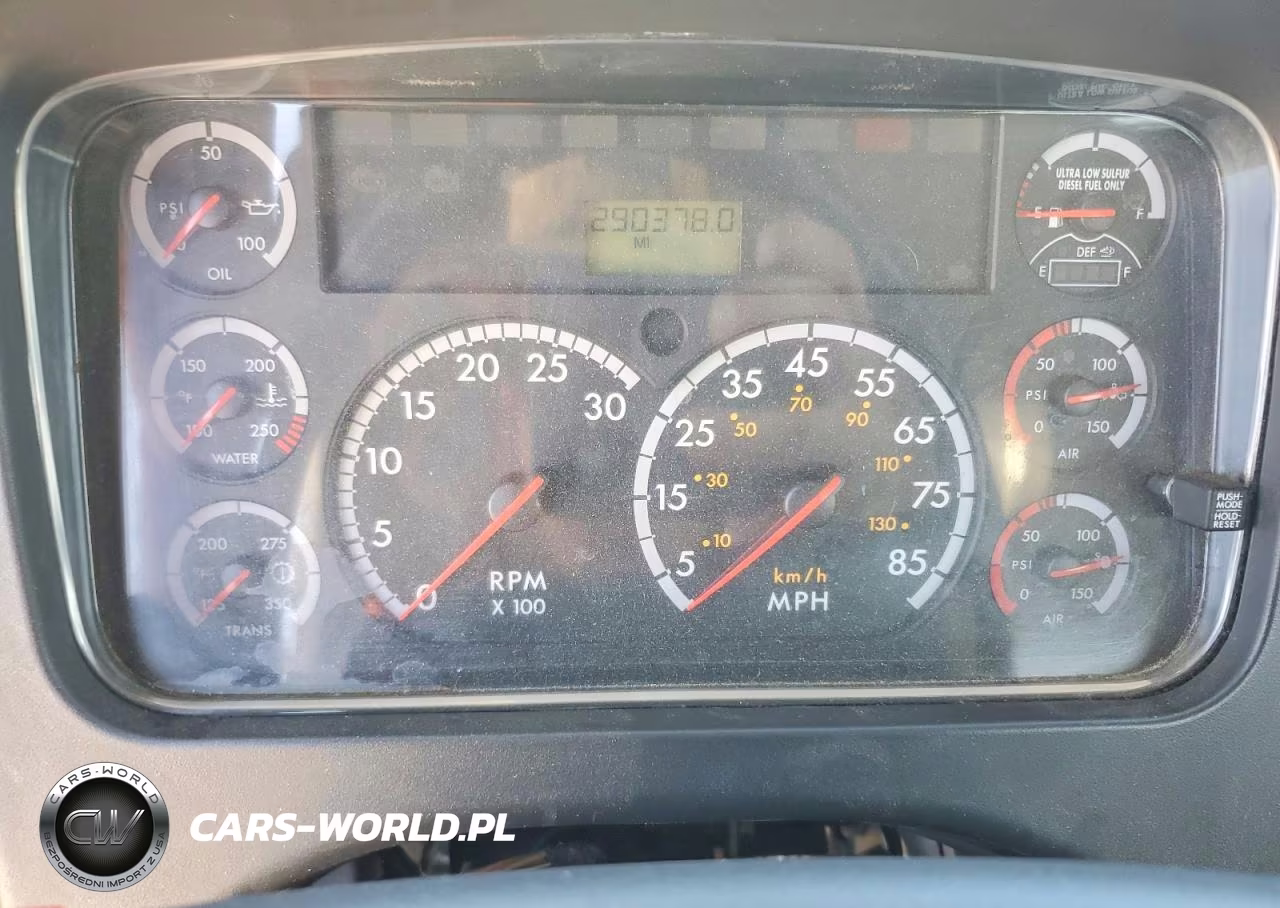 2017 Freightliner Businm2106 - Box Truck VIN:1FVACWDT8CHBK2234 - 9