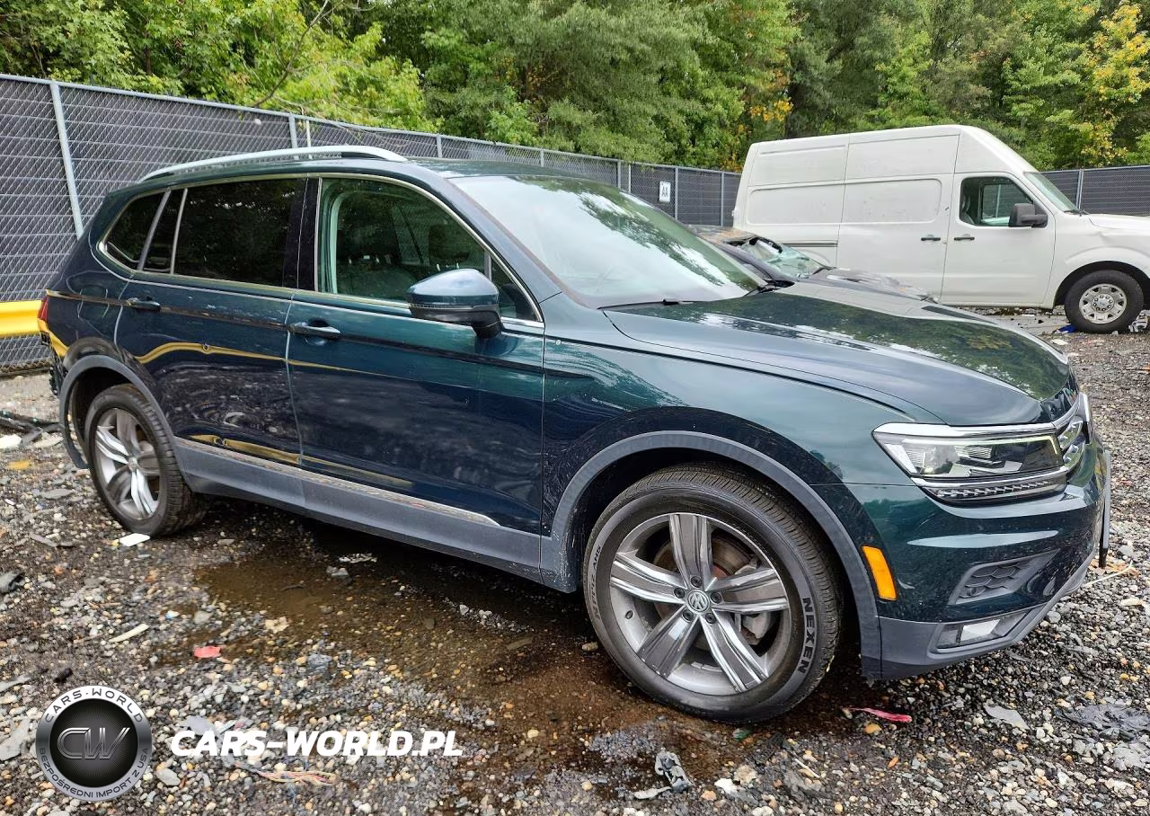 2018 Volkswagen Tiguan Sel Premium VIN:3VV4B7AX9JM201797 - 4