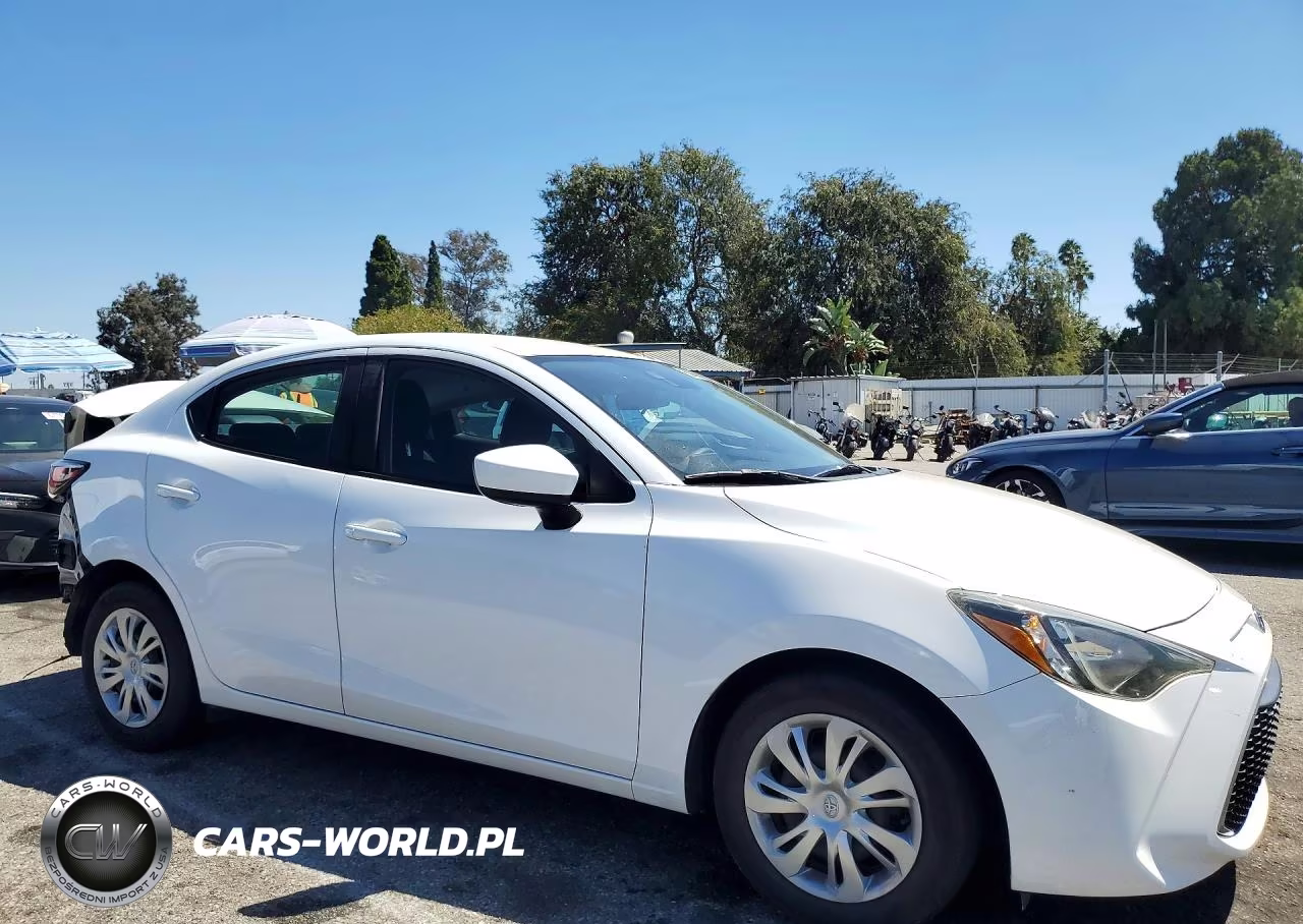 2019 Toyota Yaris L VIN:3MYDLBYV0KY502117 - 4