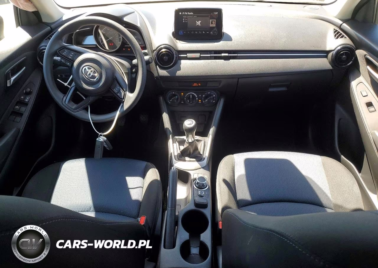 2019 Toyota Yaris L VIN:3MYDLBYV0KY502117 - 8
