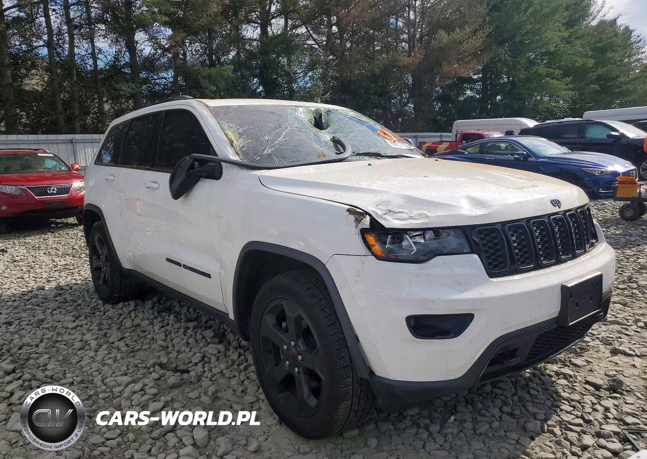 2018 Jeep Grand Cherokee Laredo VIN:1C4RJFAG5JC449645 - 4