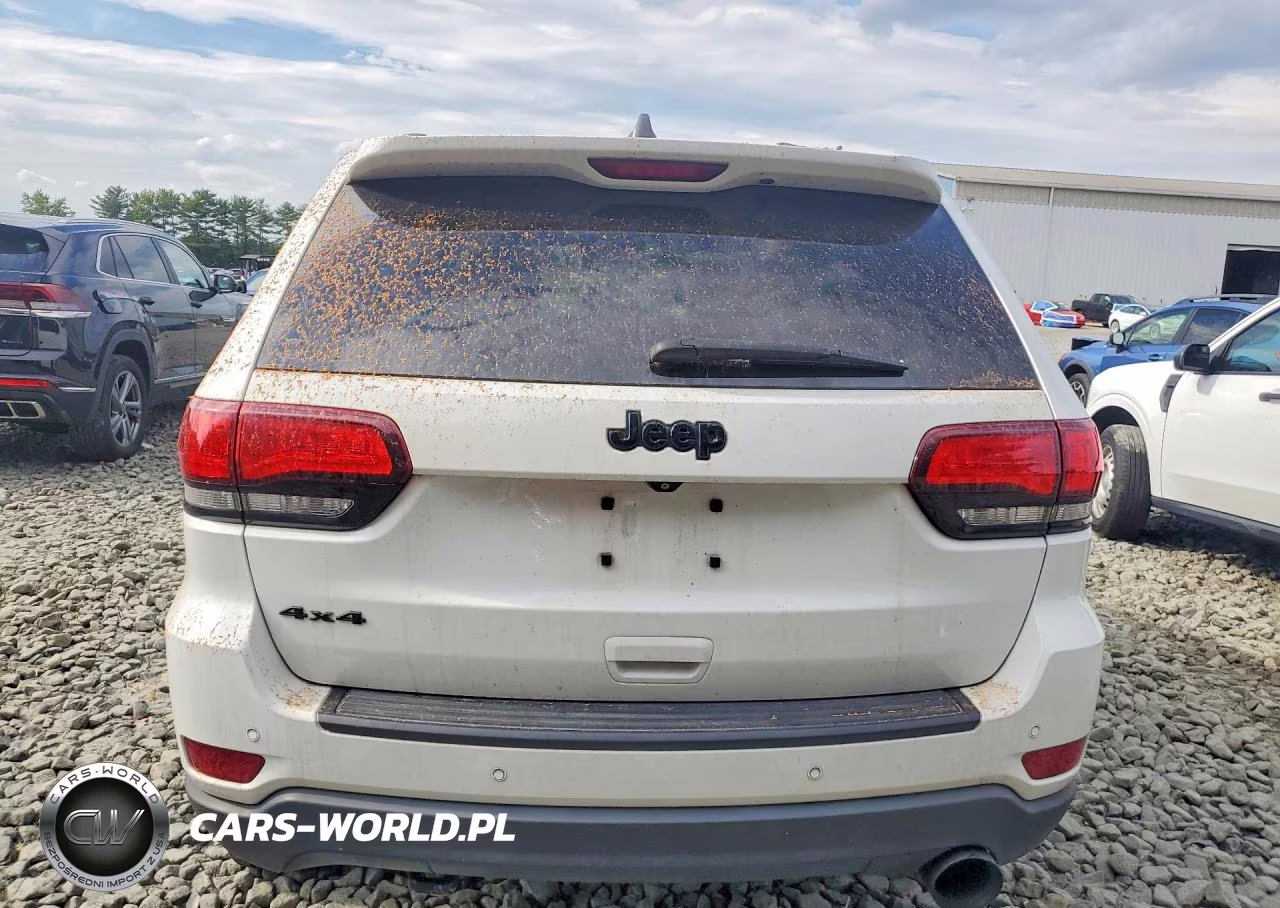 2018 Jeep Grand Cherokee Laredo VIN:1C4RJFAG5JC449645 - 6