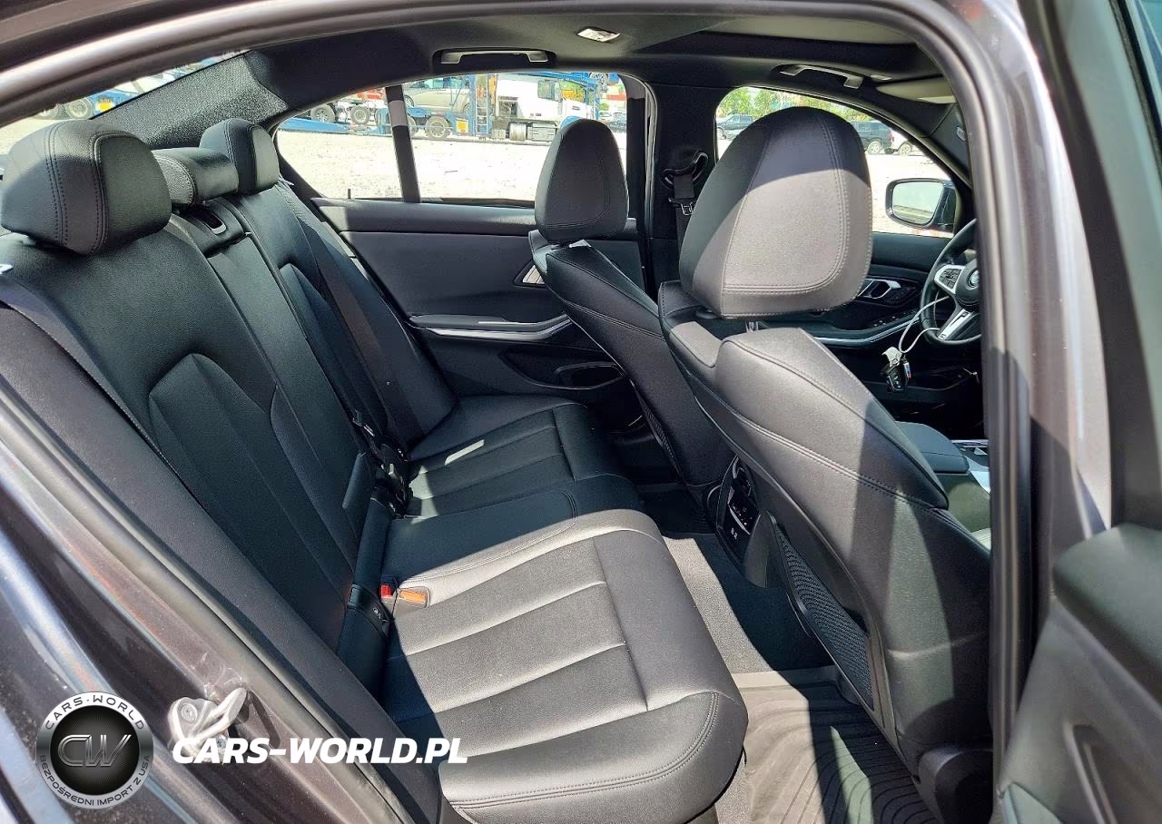 2021 BMW 330Xi VIN:3MW5R7J08M8C19056 - 10