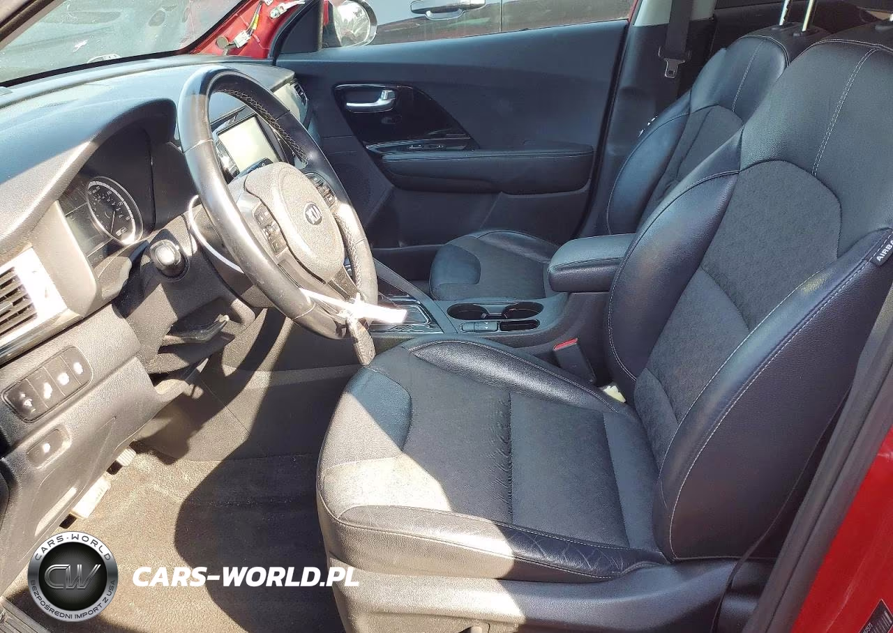 2019 Kia Niro S Touring VIN:KNDCC3LC8K5257571 - 7