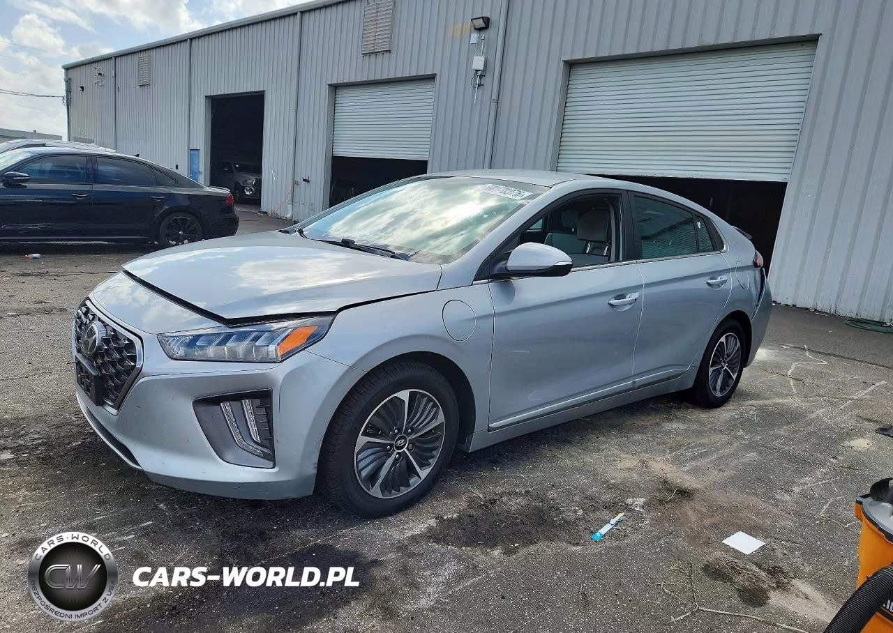 2022 Hyundai Ioniq Sel