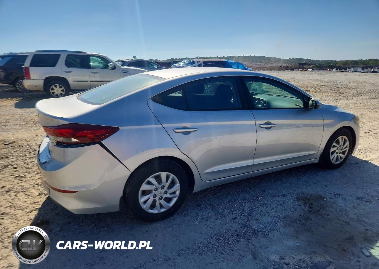 2018 Hyundai Elantra Se VIN:5NPD74LF3JH307722 - 3