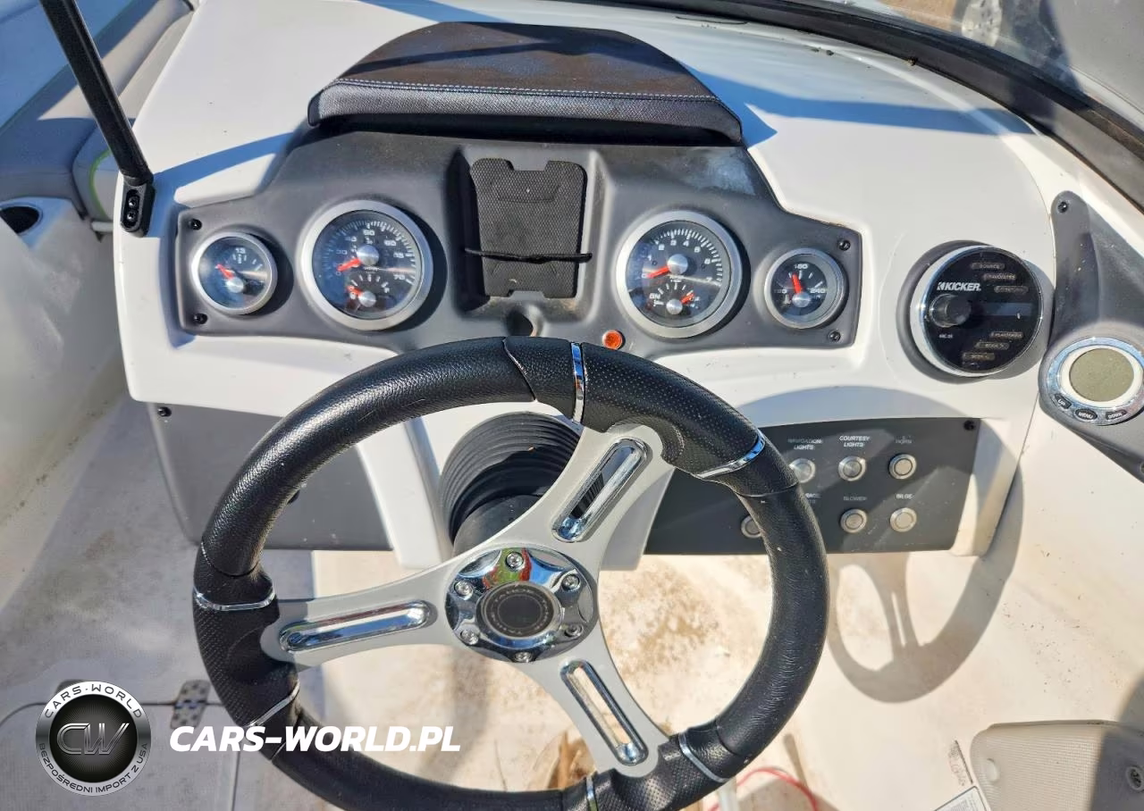 2018 Tahoe Boat VIN:BUJ90119E718 - 8