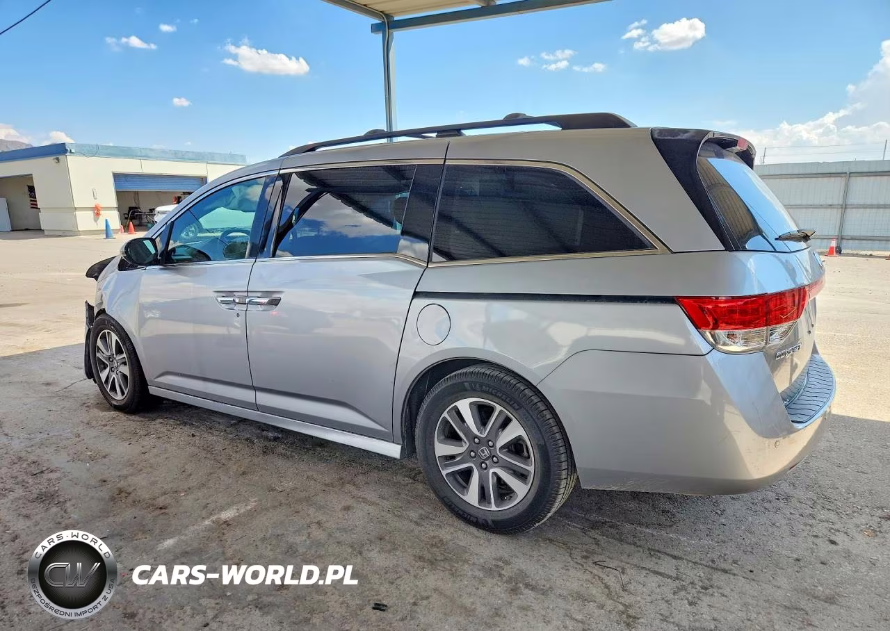 2016 Honda Odyssey Touring VIN:5FNRL5H91GB048813 - 2