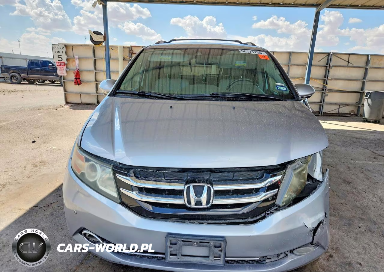 2016 Honda Odyssey Touring VIN:5FNRL5H91GB048813 - 5