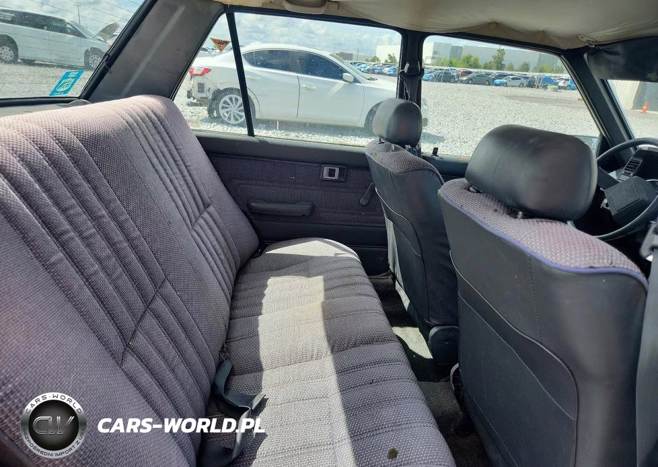 1987 Toyota Corolla Deluxe VIN:JT2AE82E2H3542569 - 10