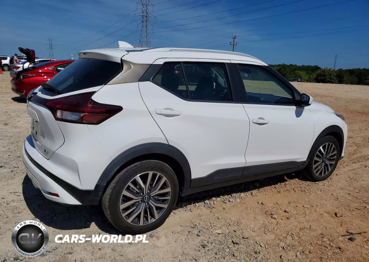 2022 Nissan Kicks Sv VIN:3N1CP5CV3NL490816 - 3