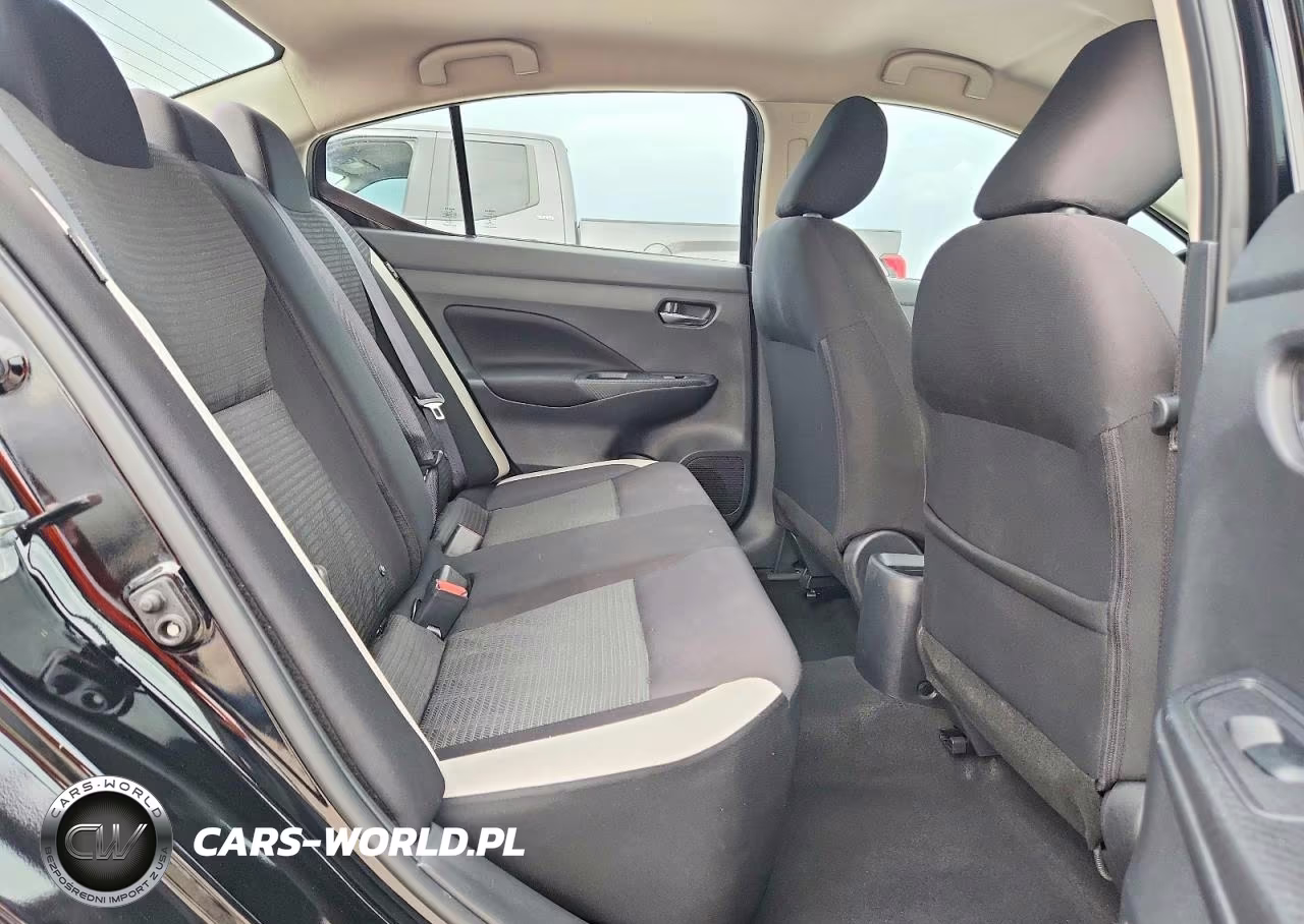 2022 Nissan Versa Sv VIN:3N1CN8EV1NL820196 - 10