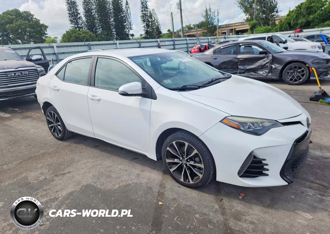 2017 Toyota Corolla VIN:5YFBURHEXHP620289 - 4