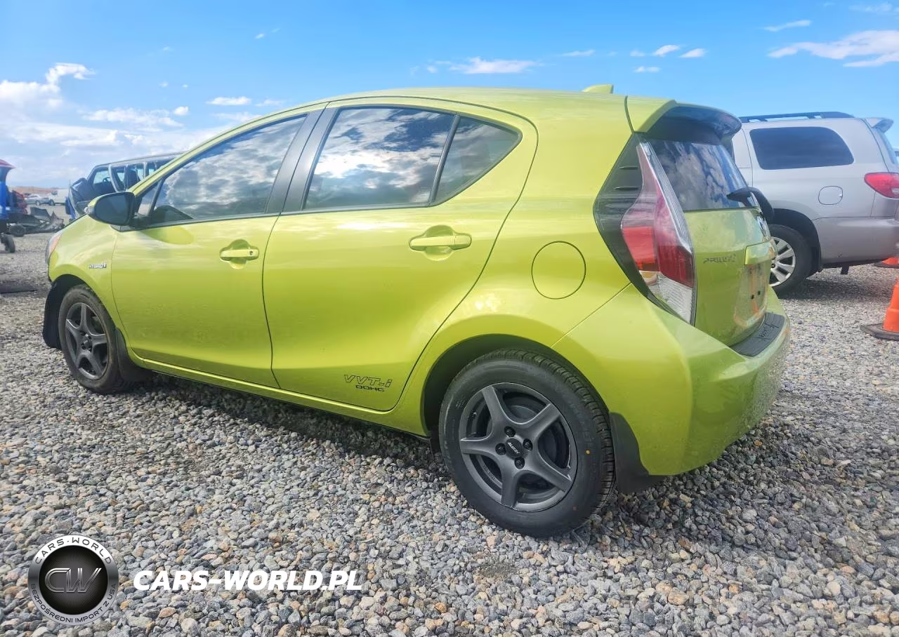 2015 Toyota Prius C Two VIN:JTDKDTB36F1096192 - 2