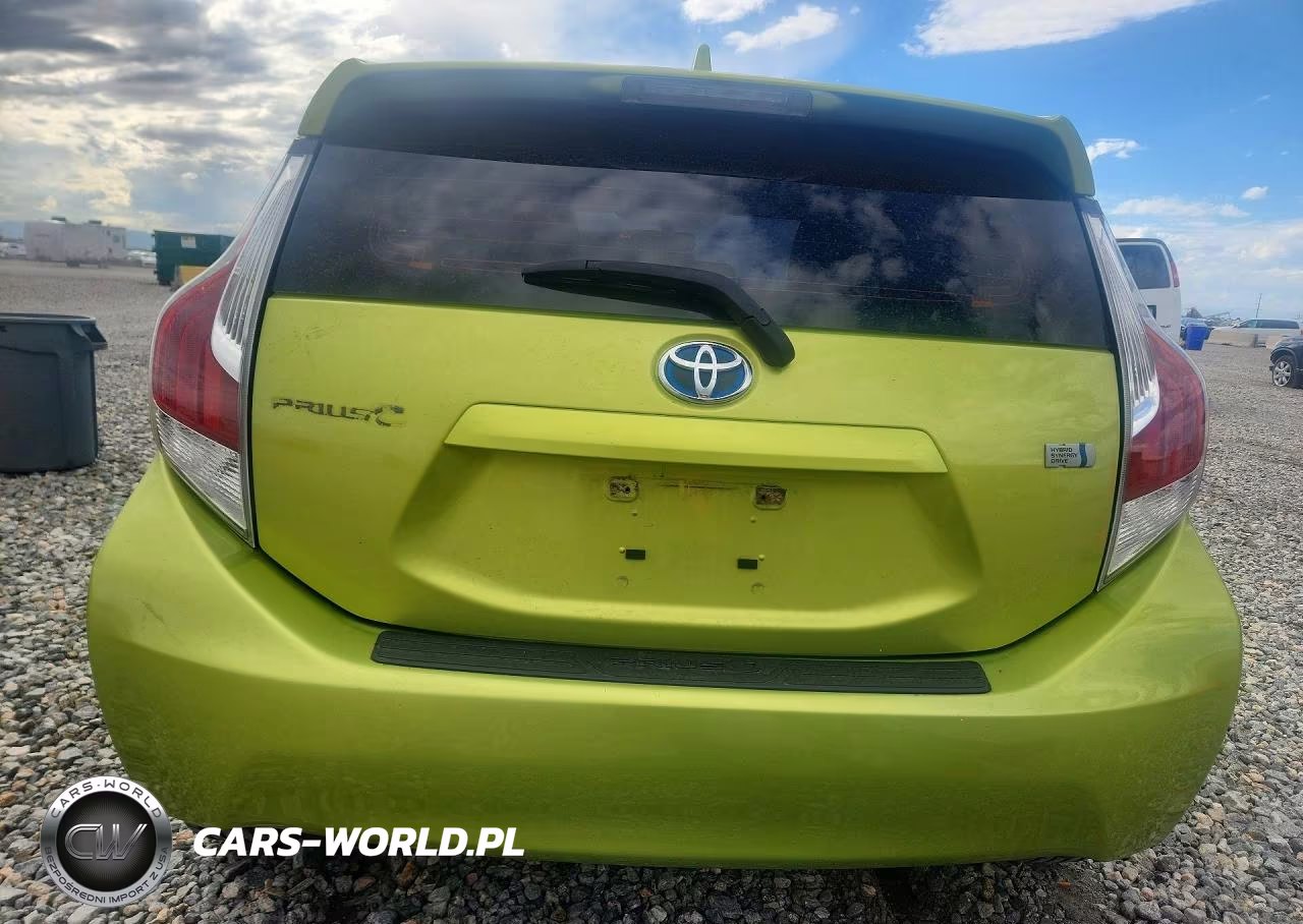 2015 Toyota Prius C Two VIN:JTDKDTB36F1096192 - 6