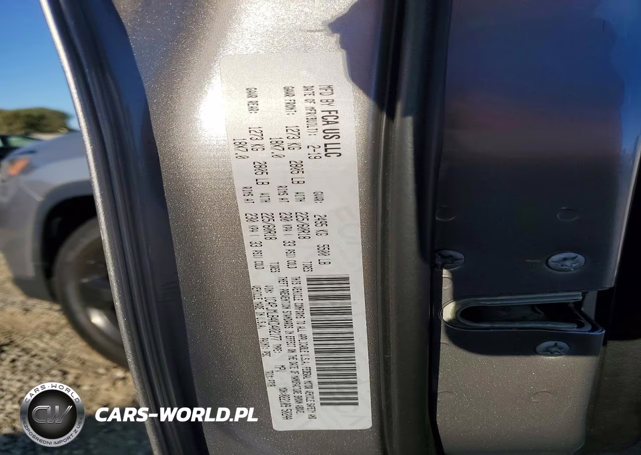 2019 Jeep Cherokee Latitude Plus VIN:1C4PJMLB4KD402177 - 13