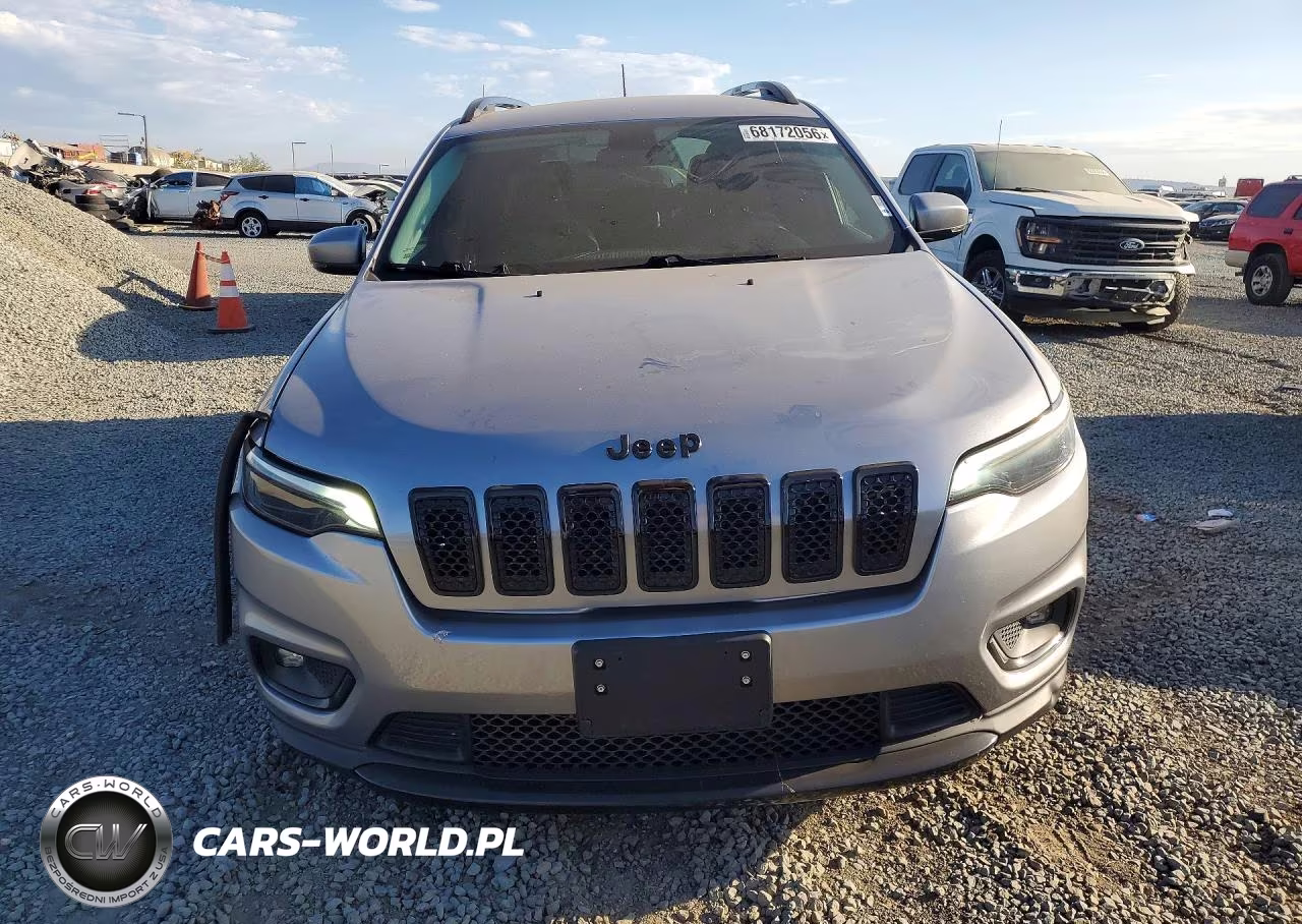 2019 Jeep Cherokee Latitude Plus VIN:1C4PJMLB4KD402177 - 5