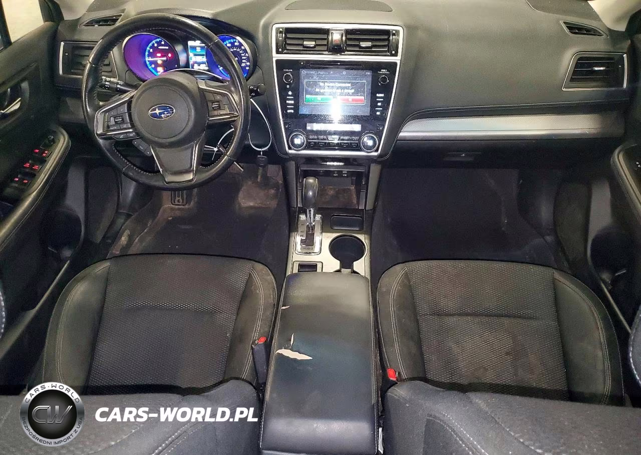 2018 Subaru Outback 2.5I Premium VIN:4S4BSACC5J3352985 - 8