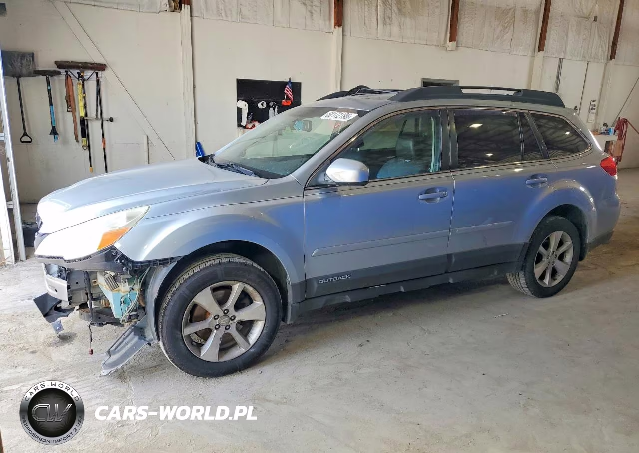 2013 Subaru Outback 3.6R Limited – zdjęcie 1 z 13