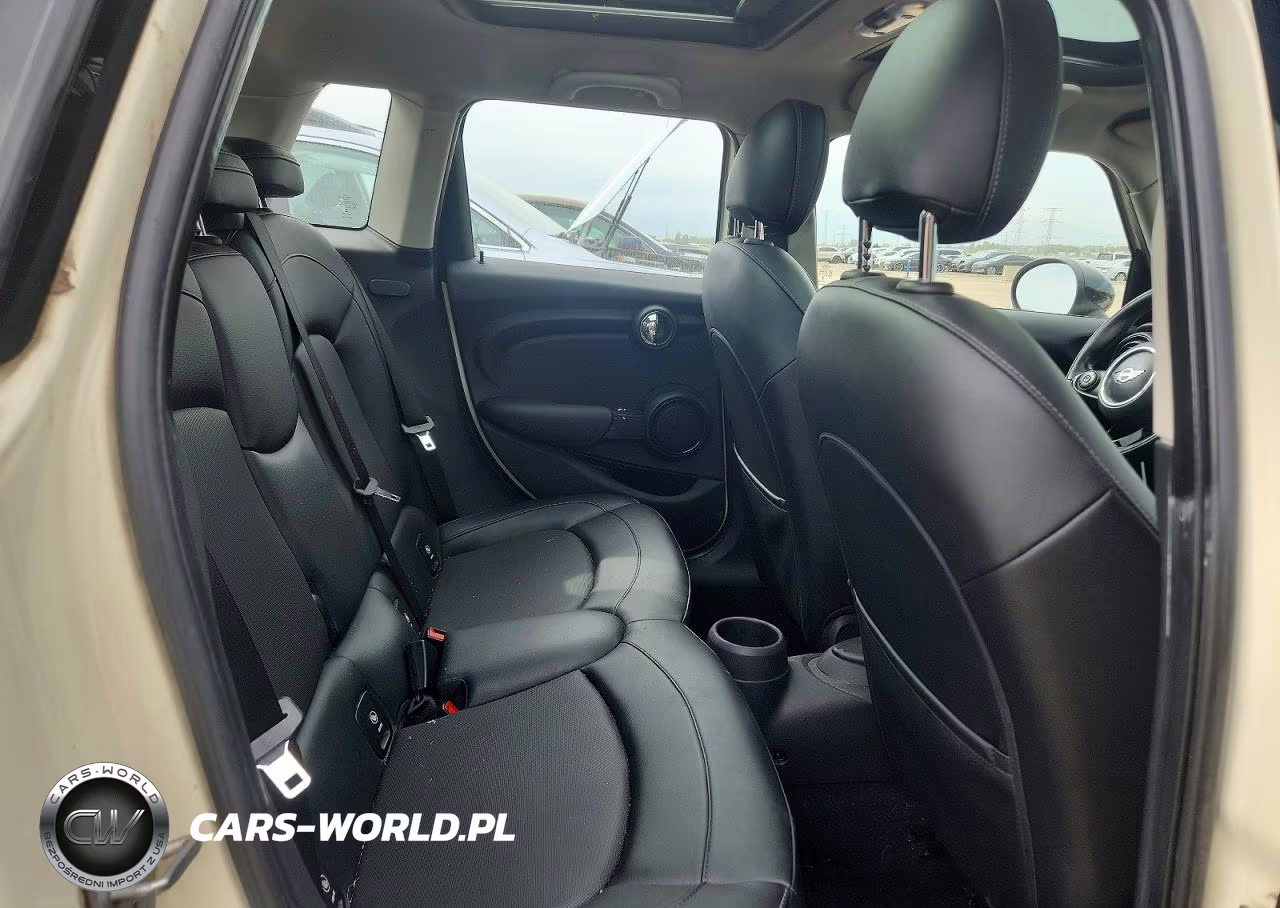 2015 Mini Cooper VIN:WMWXS5C55FT827316 - 10
