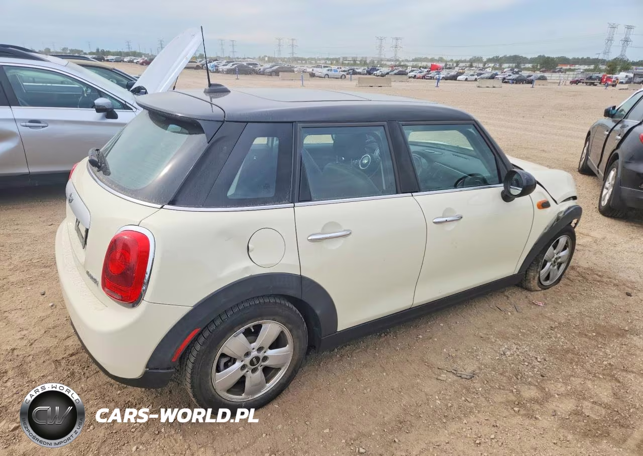 2015 Mini Cooper VIN:WMWXS5C55FT827316 - 3
