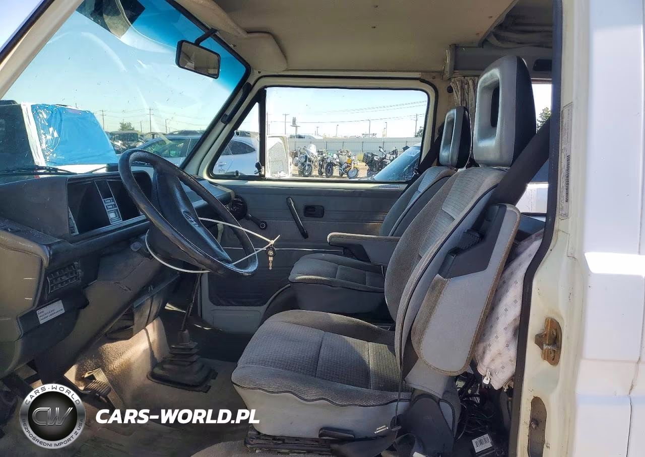 1990 Volkswagen Vanagon Campmobile VIN:WV2ZB025XLH068548 - 7