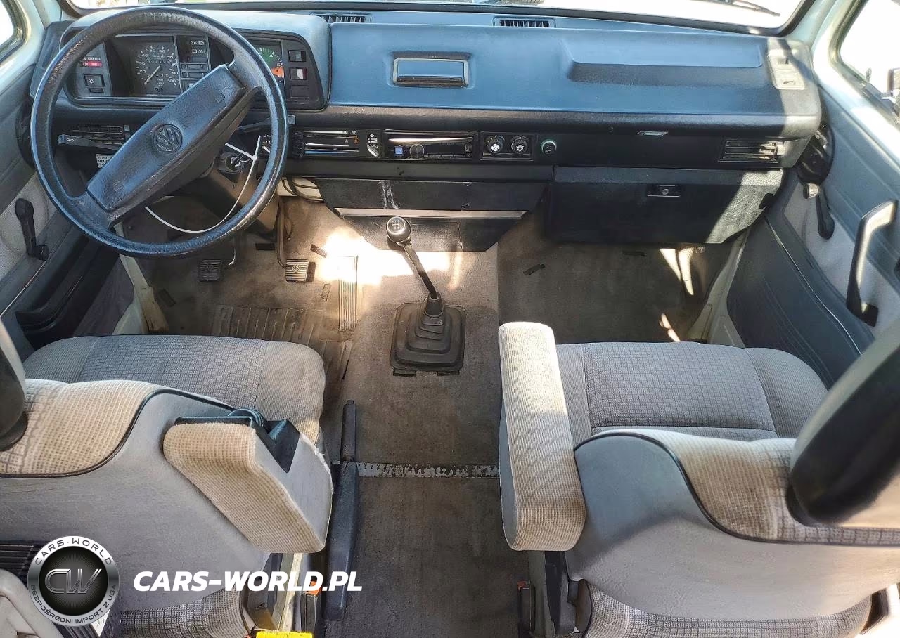 1990 Volkswagen Vanagon Campmobile VIN:WV2ZB025XLH068548 - 8
