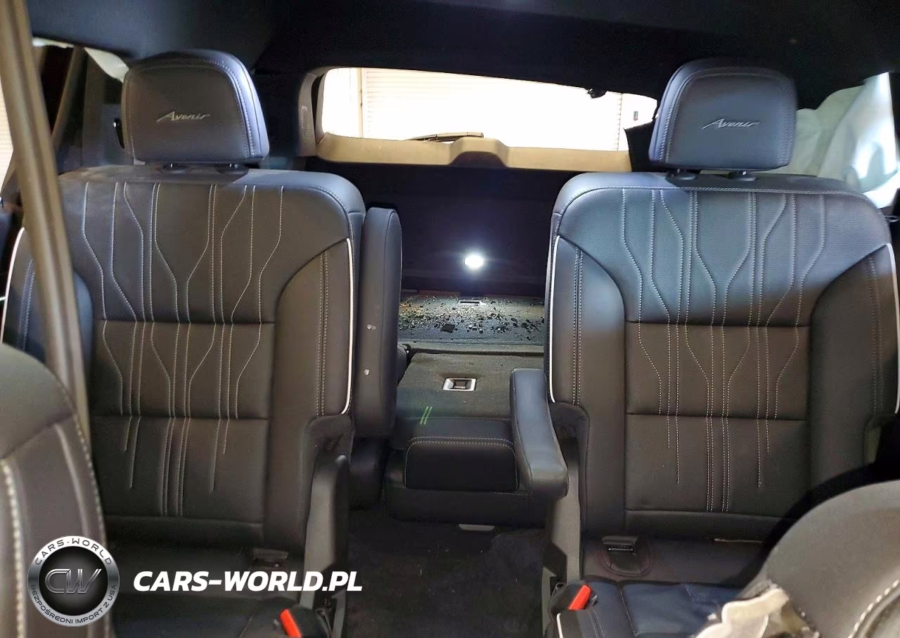 2025 Buick Enclave Avenir VIN:5GAEVCRS3SJ262901 - 10