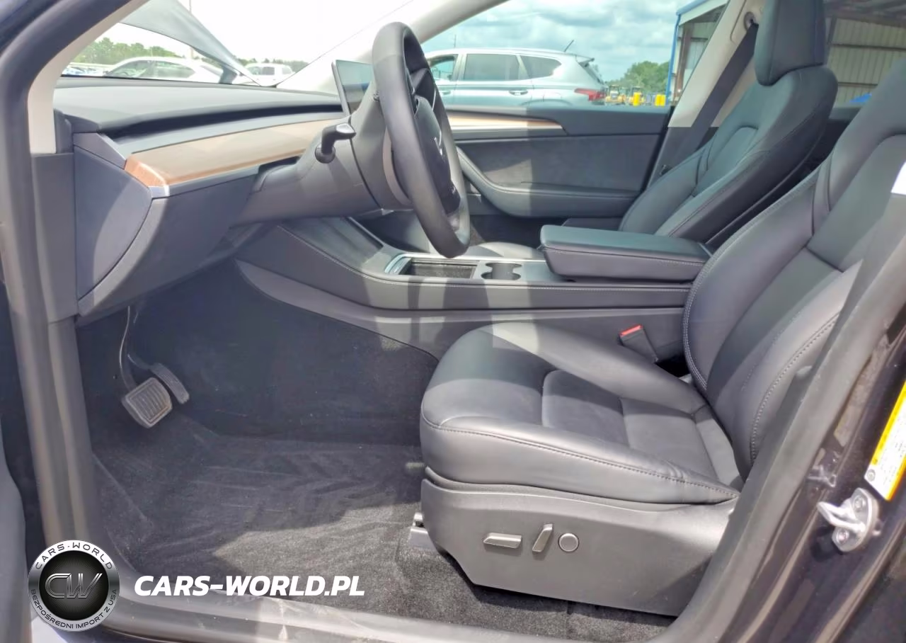 2024 Tesla Model Y VIN:7SAYGDED8RF016305 - 7