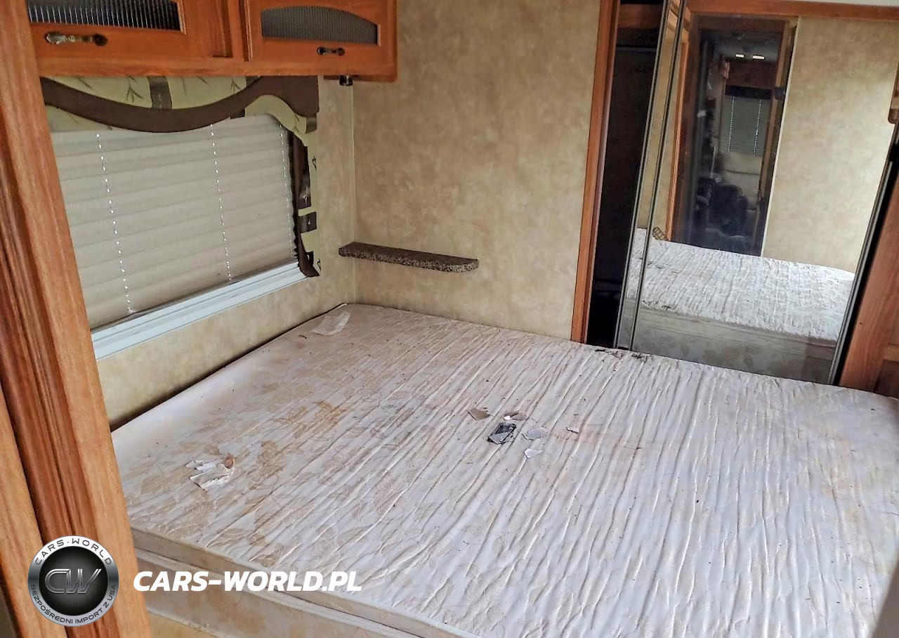2009 Jayco Eagle Camper VIN:1UJBJ02R391CB0213 - 5