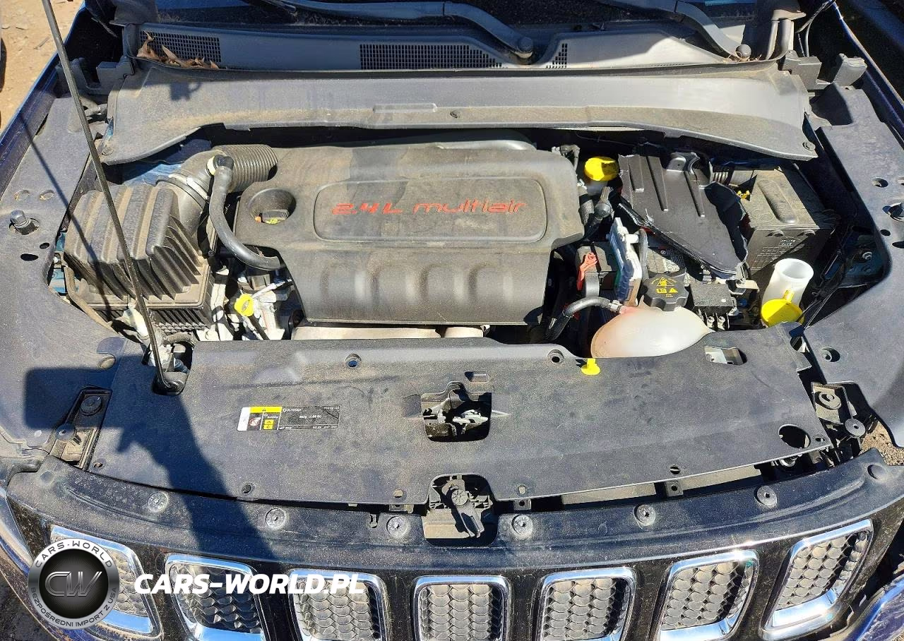 2019 Jeep Compass Latitude VIN:3C4NJDBB3KT767422 - 11