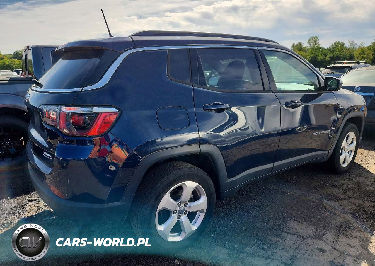 2019 Jeep Compass Latitude VIN:3C4NJDBB3KT767422 - 3