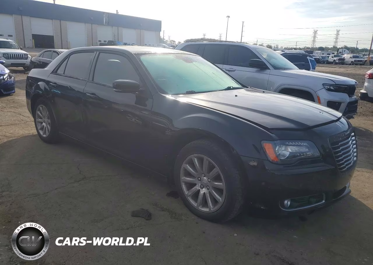 2013 Chrysler 300 S VIN:2C3CCABG7DH504233 - 4