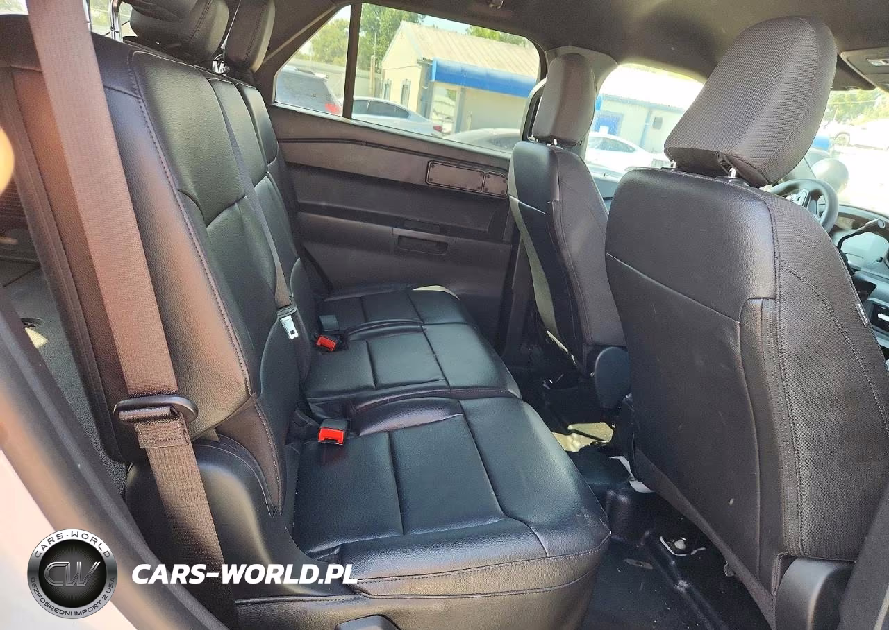 2023 Ford Explorer Police Interceptor VIN:1FM5K8AB3PGA80146 - 10