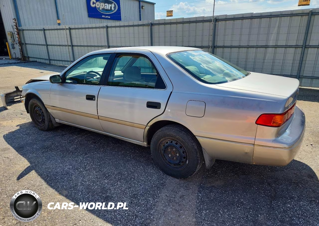 2000 Toyota Camry Ce VIN:4T1BG22K7YU618026 - 2