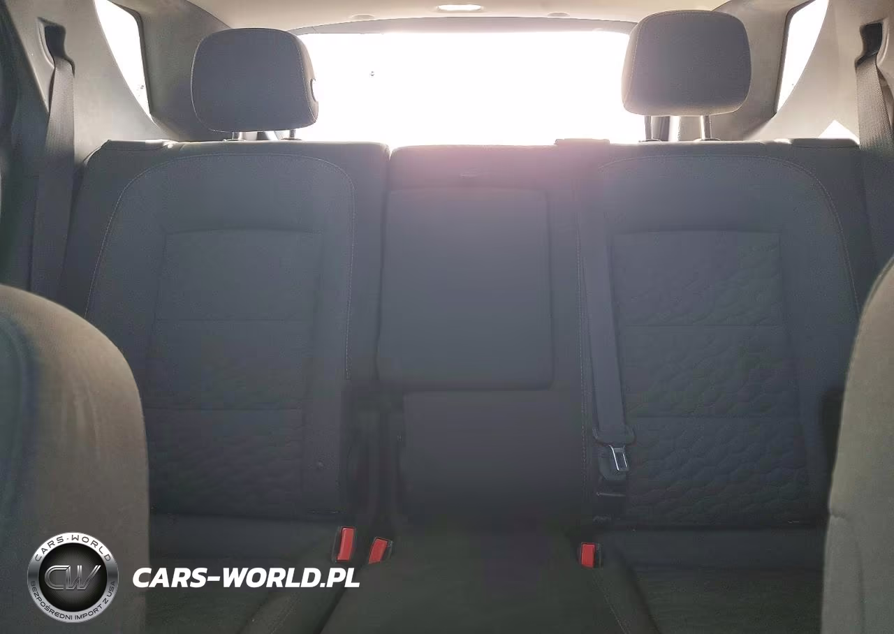 2020 Chevrolet Equinox Lt VIN:2GNAXUEV8L6213924 - 10