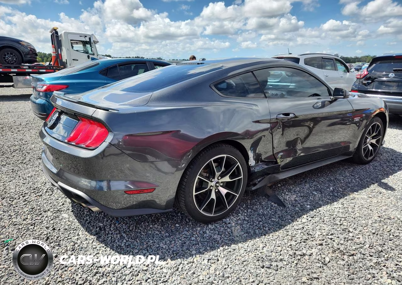 2020 Ford Mustang VIN:1FA6P8TD5L5117816 - 3
