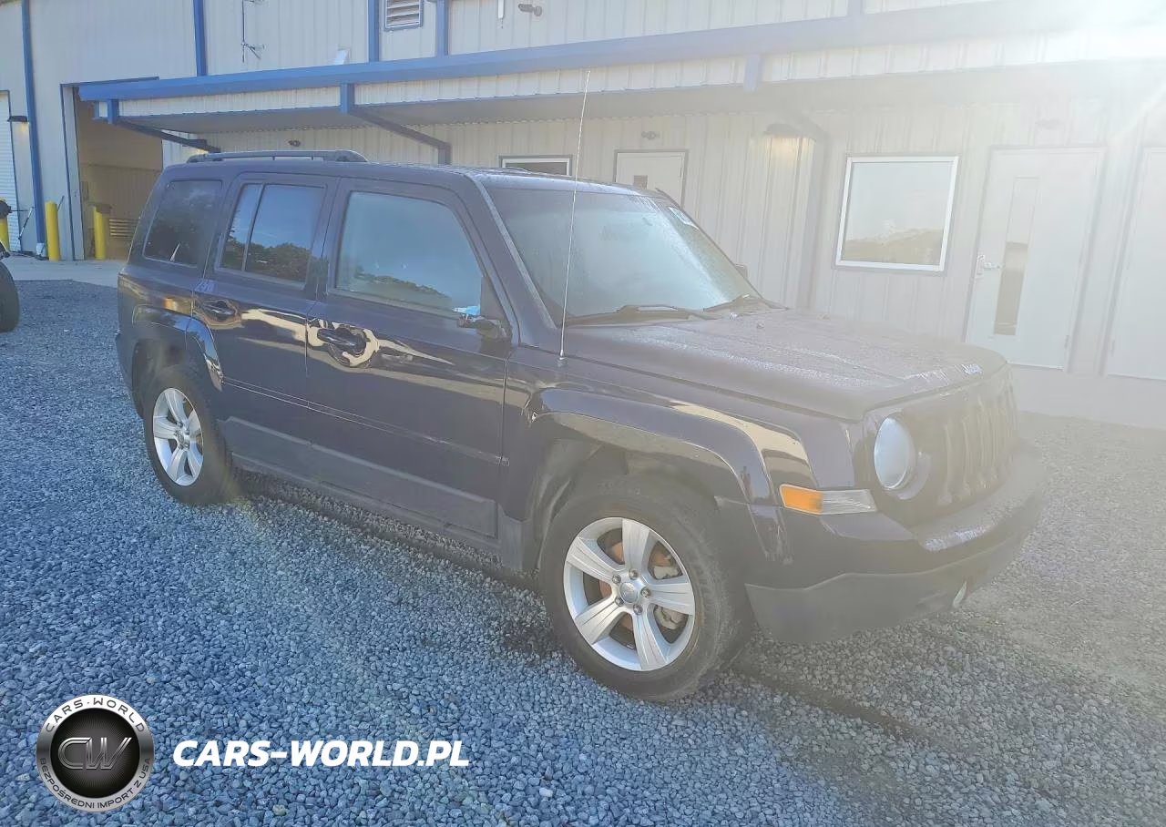 2015 Jeep Patriot Latitude VIN:1C4NJPFB0FD343834 - 4