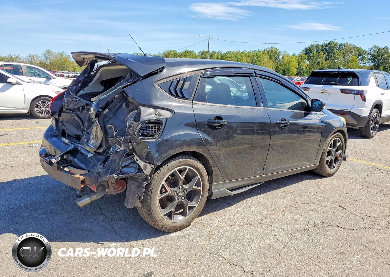 2013 Ford Focus Se VIN:1FADP3K2XDL195385 - 3