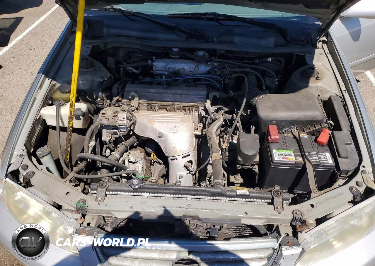 2001 Toyota Camry Le VIN:JT2BG22K010604656 - 11