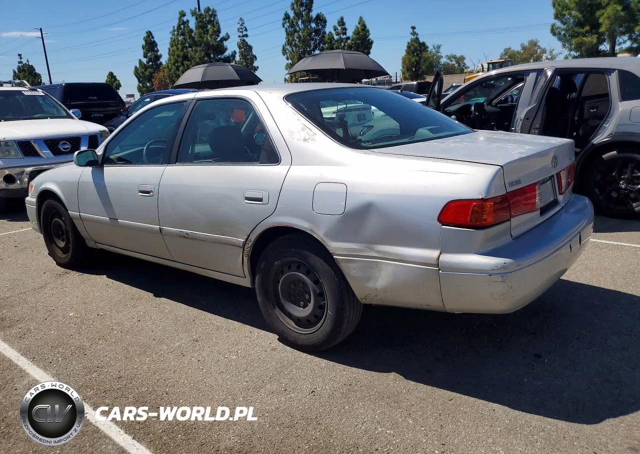 2001 Toyota Camry Le VIN:JT2BG22K010604656 - 2