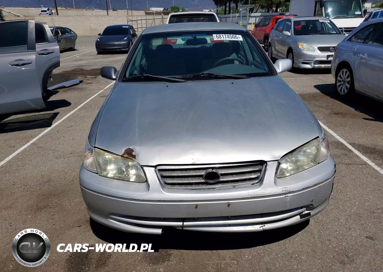 2001 Toyota Camry Le VIN:JT2BG22K010604656 - 5