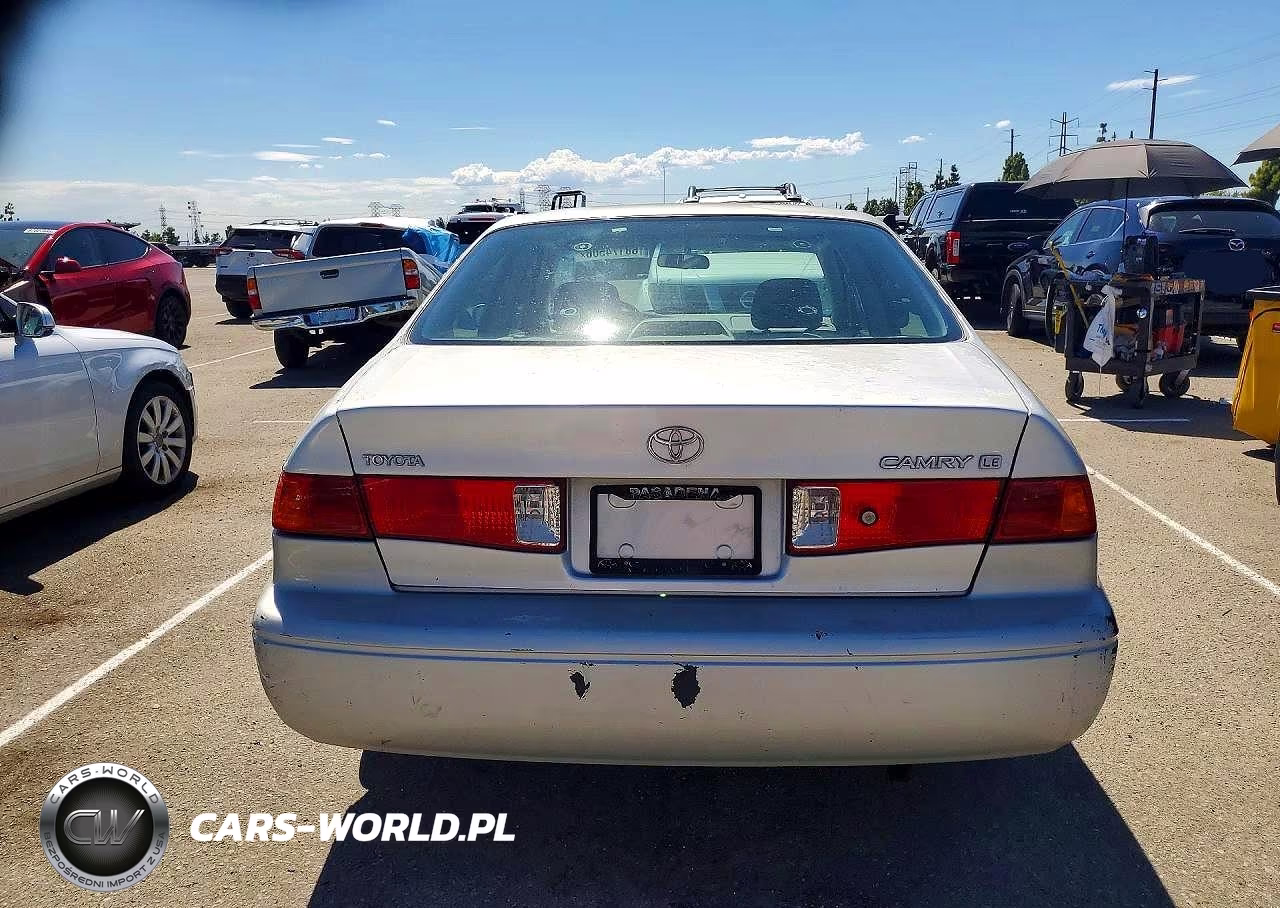 2001 Toyota Camry Le VIN:JT2BG22K010604656 - 6