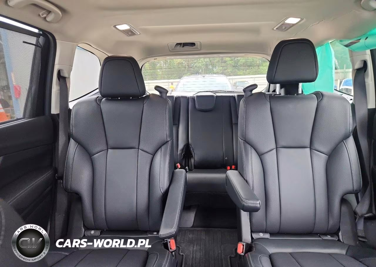 2025 Subaru Ascent Limited VIN:4S4WMAPDXS3426353 - 10