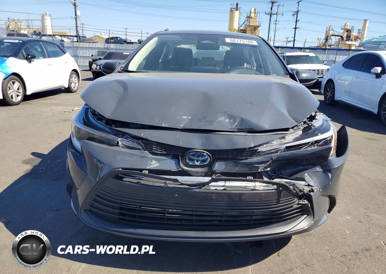 2025 Toyota Corolla Hybrid Le VIN:JTDBCMFE8S3106370 - 5