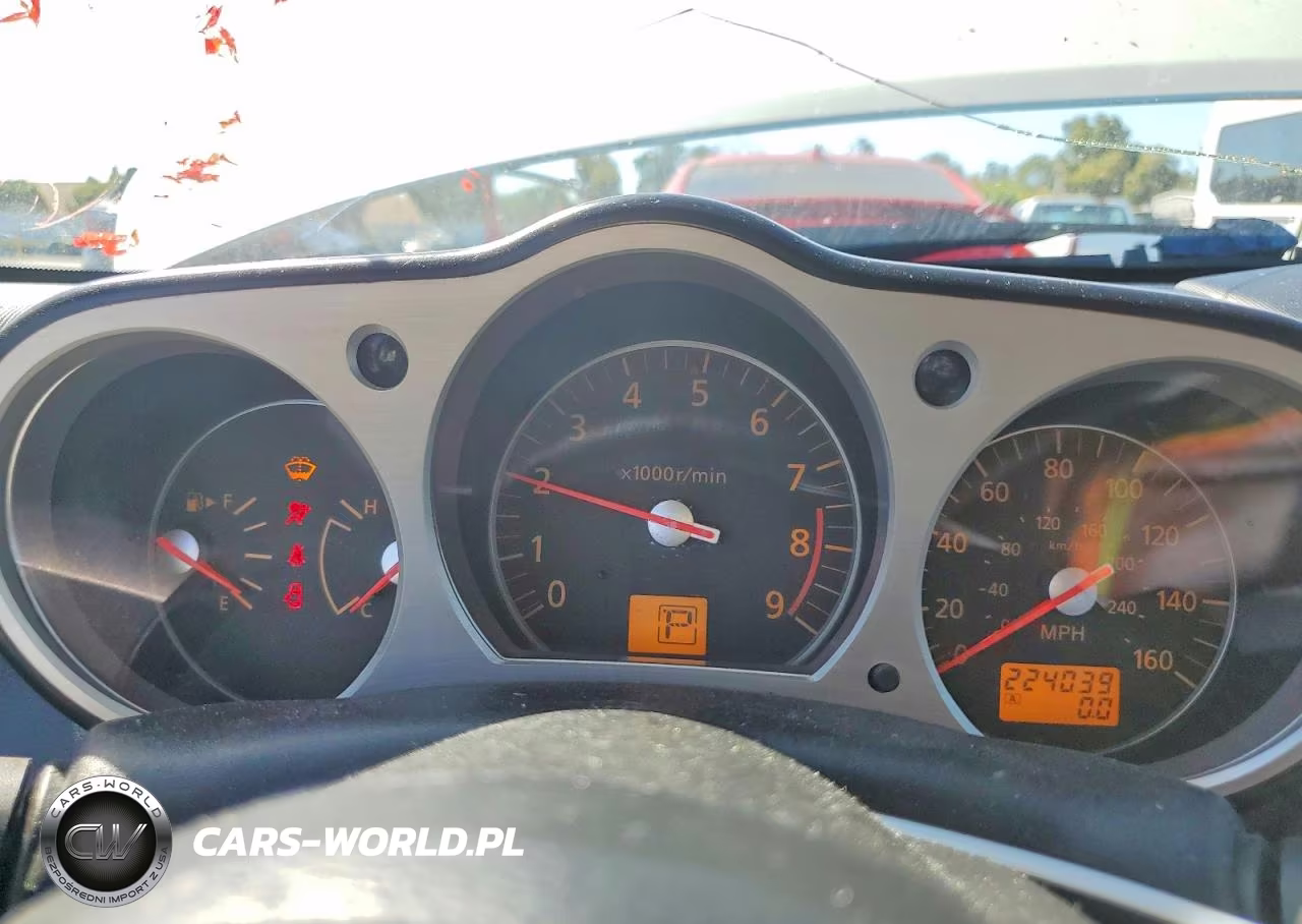 2008 Nissan 350Z Base VIN:JN1BZ34E48M752216 - 9