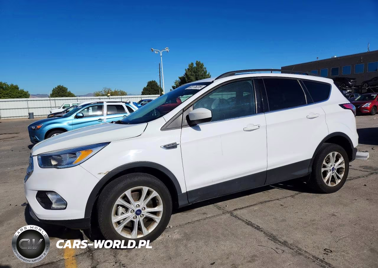 2018 Ford Escape Se VIN:1FMCU9G9XJUC64908 - 1
